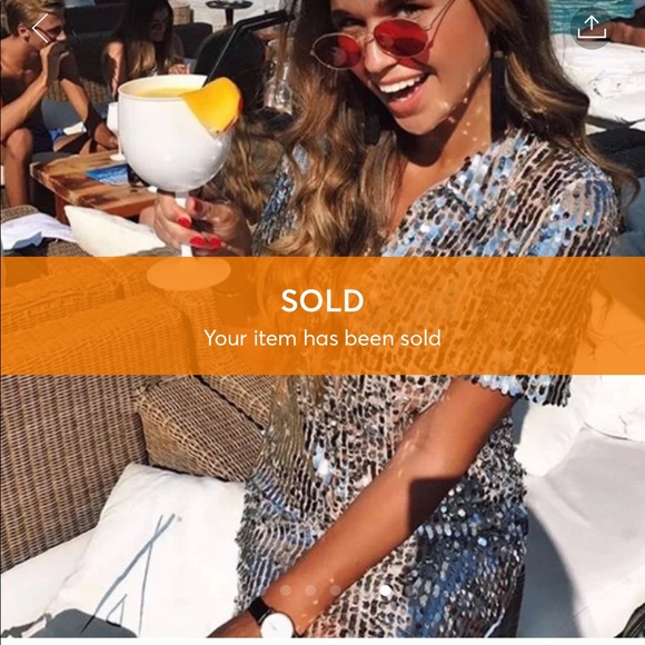 •SOLD• BLOGGERS FAVORITE ZARA SEQUINS SHIRT DRESS - Picture 2 of 8